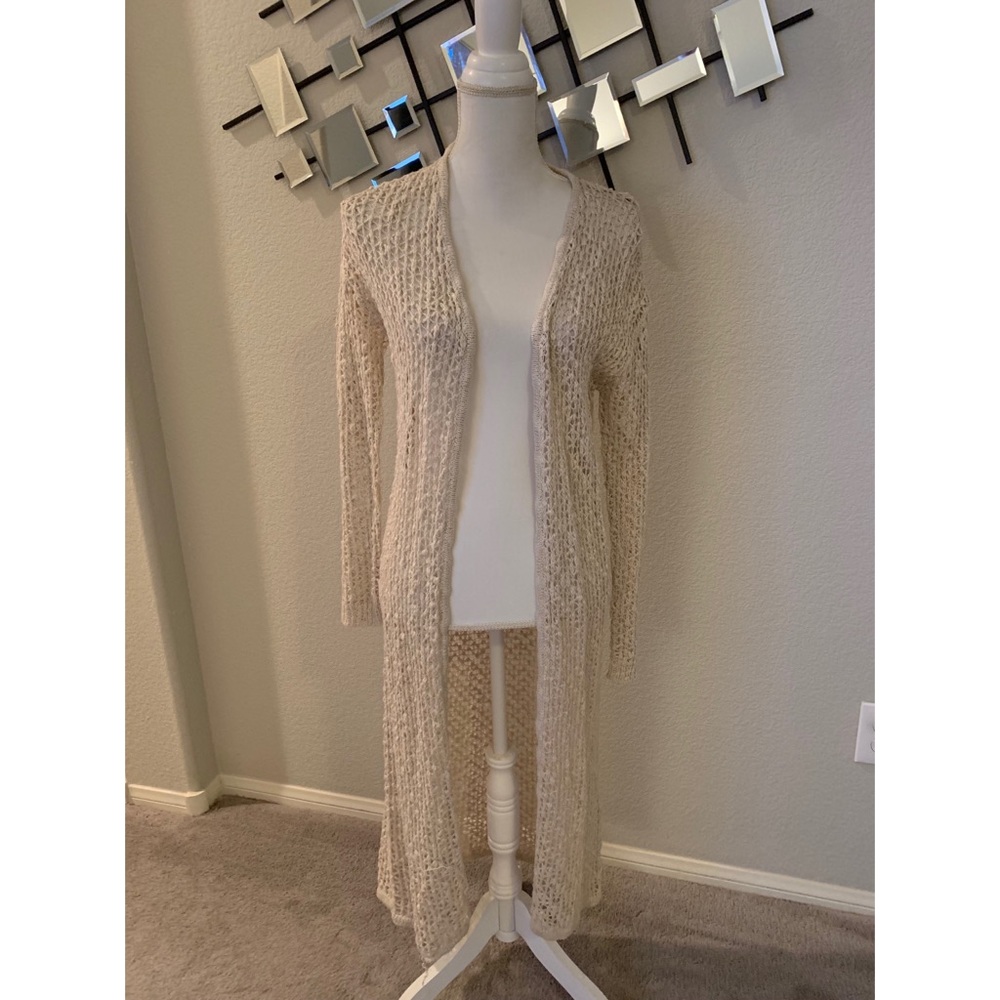 Forever 21 open front cardigan. Cream. Small